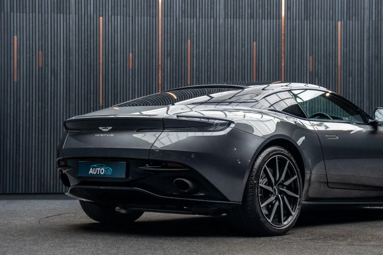 Vehicle Image 22