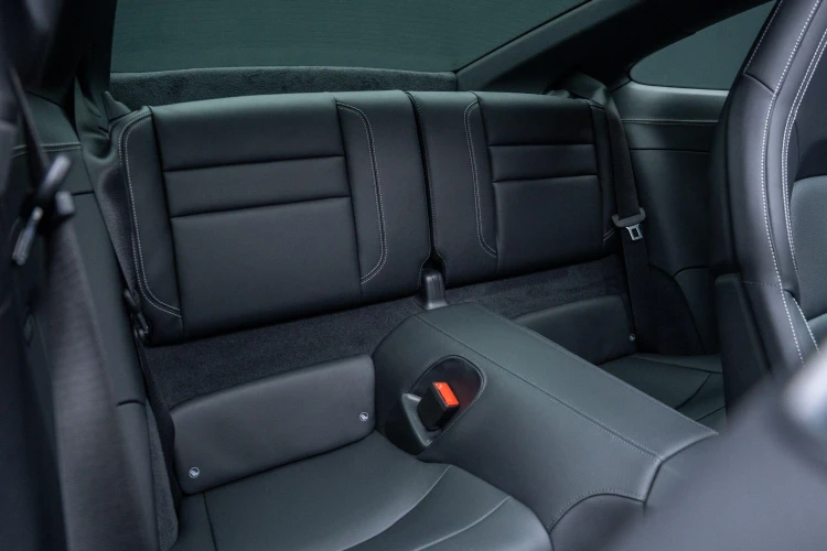 Vehicle Image 14