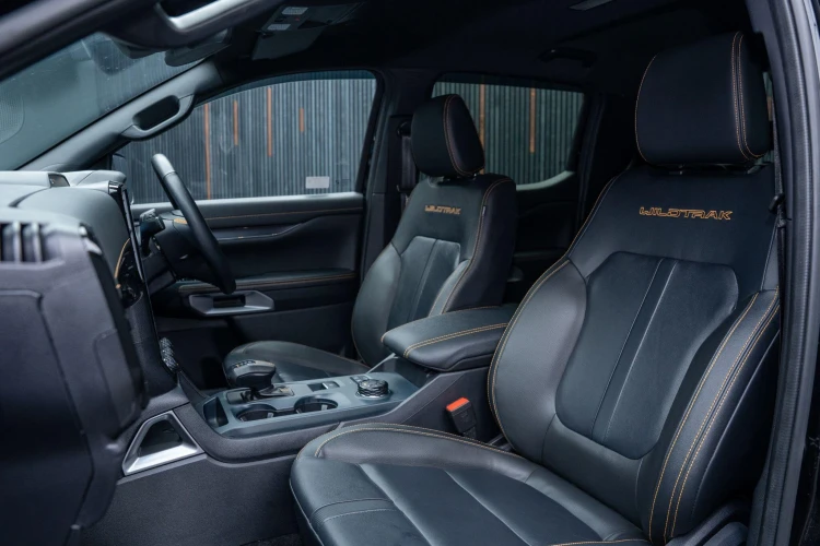 Vehicle Image 40