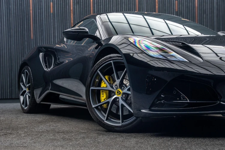 Vehicle Image 7
