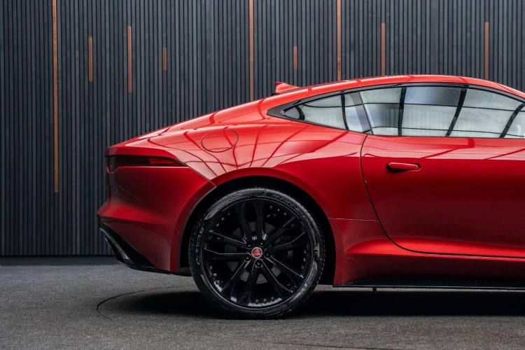 Vehicle Image 21