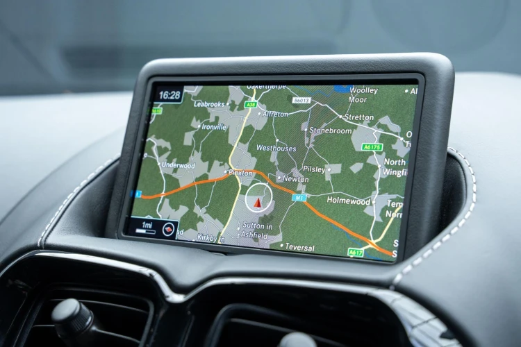 Vehicle Image 8