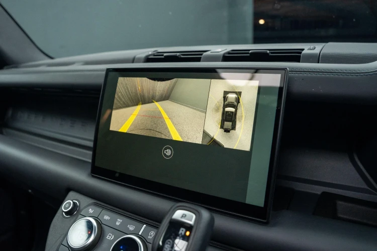 Vehicle Image 8