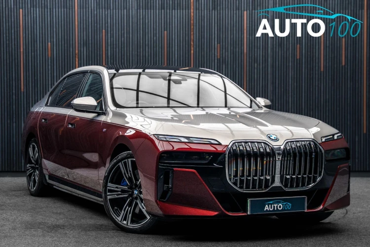 BMW i7 Listing Image