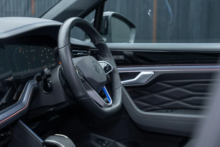 Vehicle Image 39