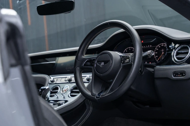 Vehicle Image 35