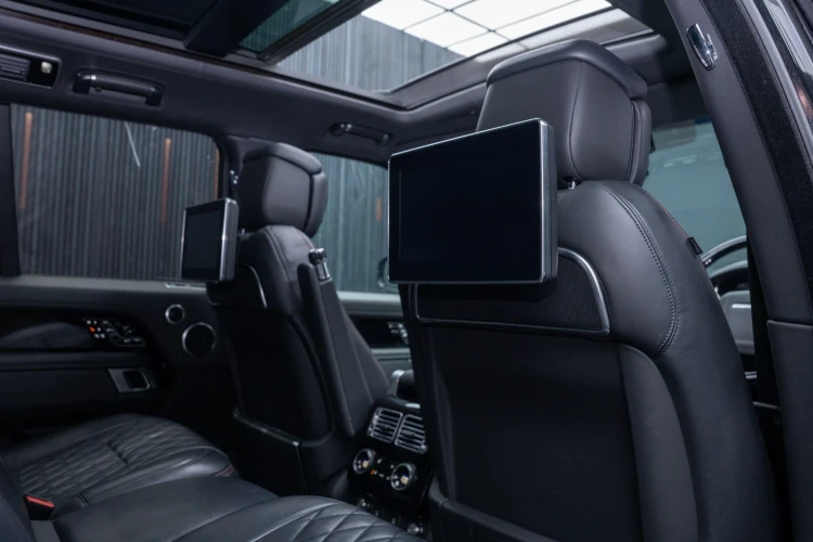 Vehicle Image 6