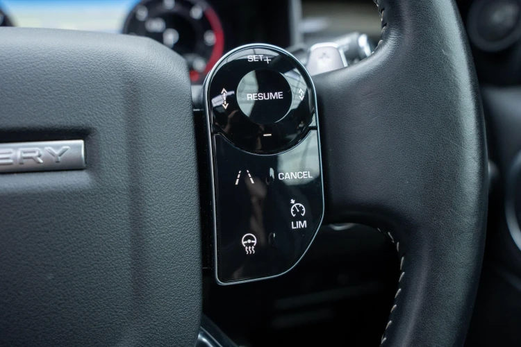 Vehicle Image 35