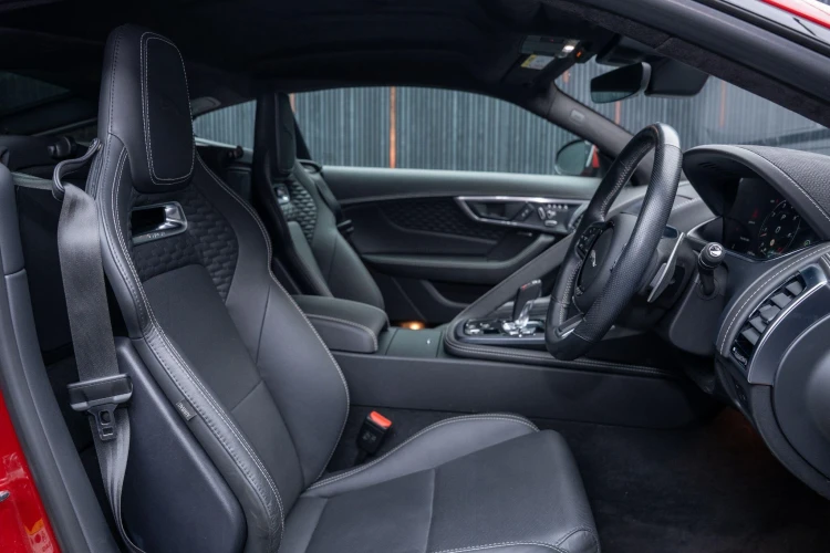 Vehicle Image 12