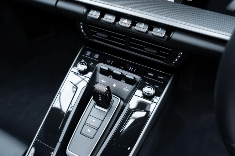 Vehicle Image 33
