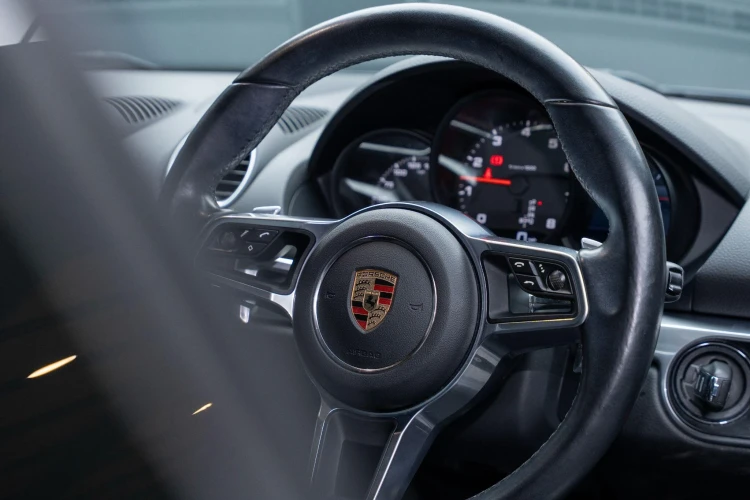 Vehicle Image 35