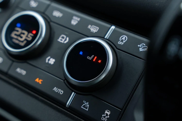 Vehicle Image 18