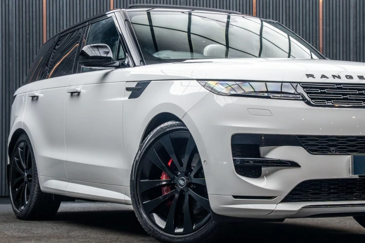 Vehicle Image 7