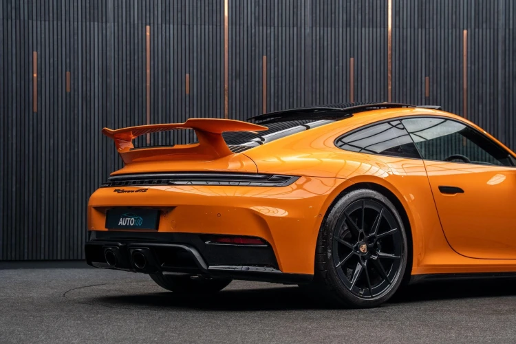 Vehicle Image 23