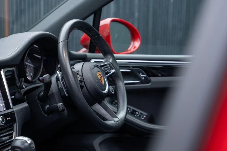 Vehicle Image 40