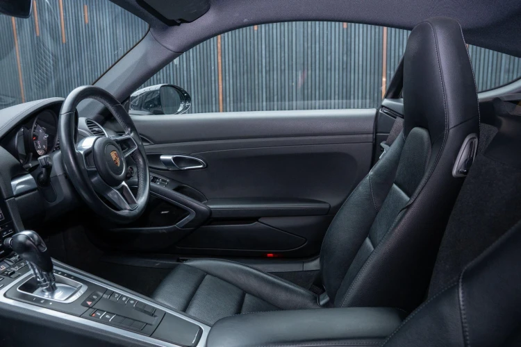 Vehicle Image 36