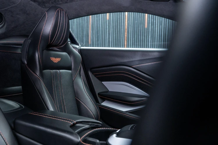 Vehicle Image 30