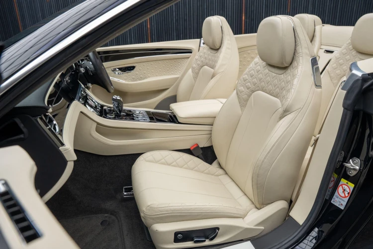 Vehicle Image 36