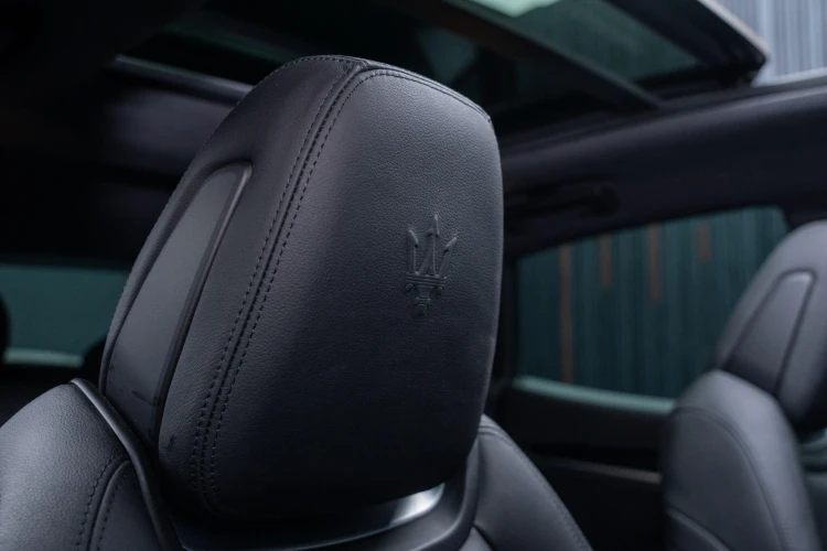 Vehicle Image 46