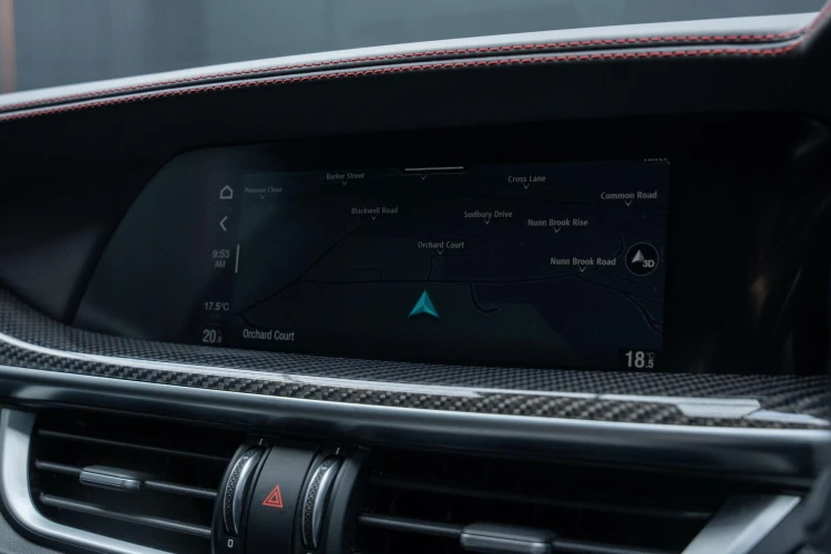 Vehicle Image 35