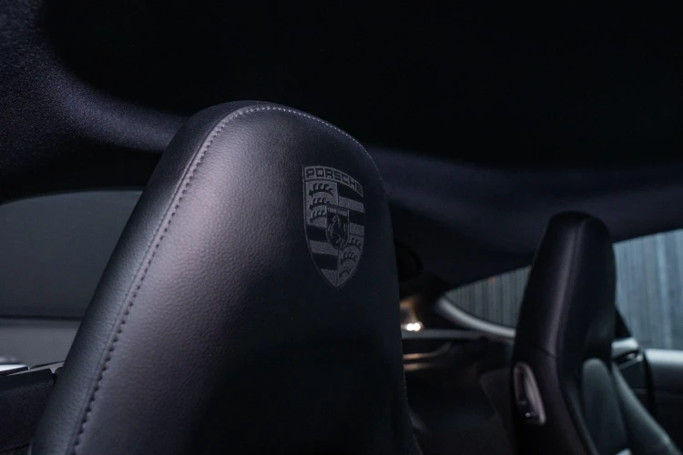 Vehicle Image 33