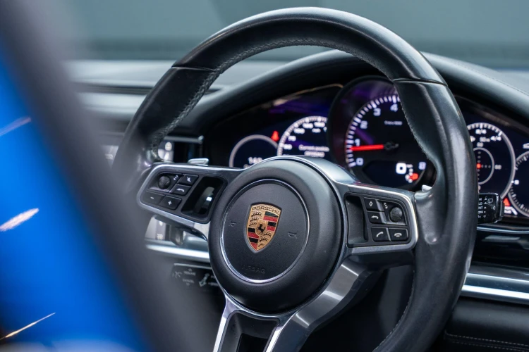 Vehicle Image 40
