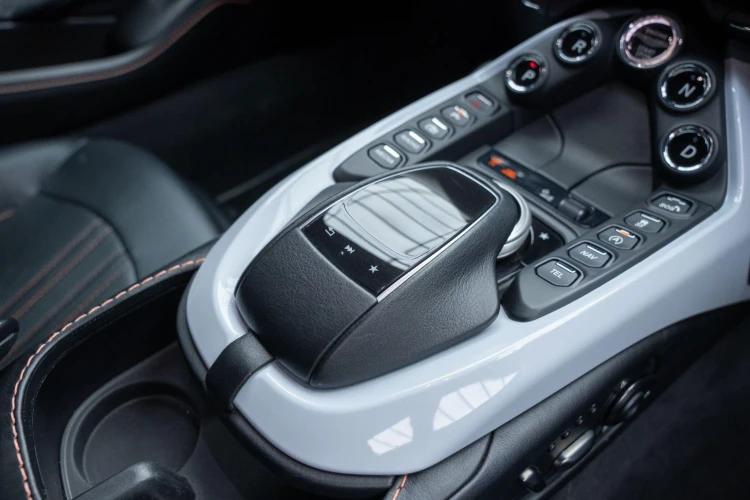 Vehicle Image 21