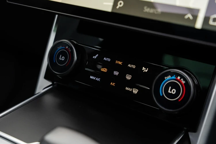 Vehicle Image 35
