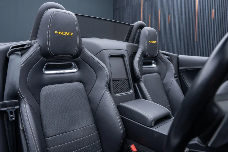 Vehicle Image 12
