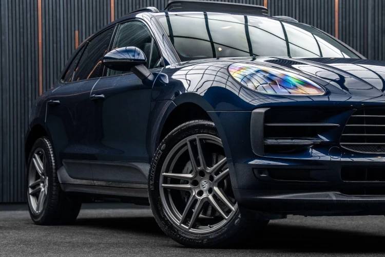 Vehicle Image 7