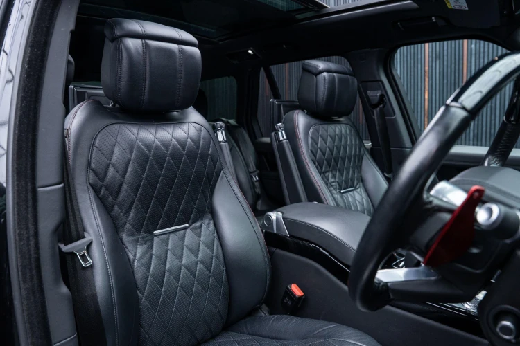 Vehicle Image 12
