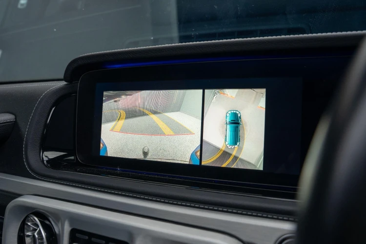Vehicle Image 8