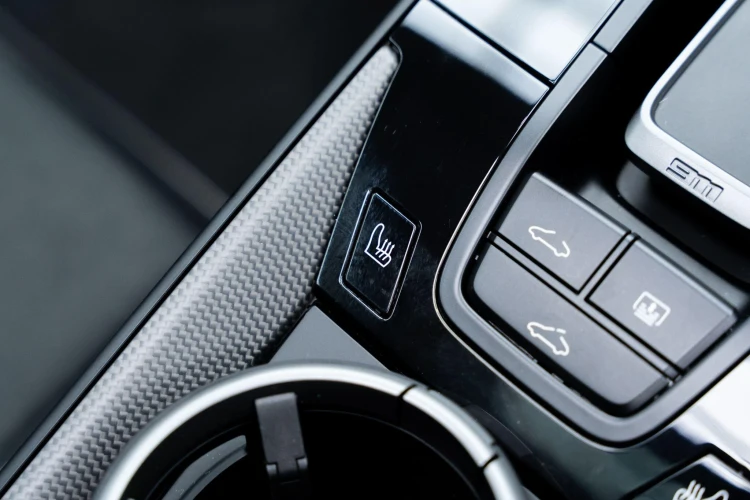 Vehicle Image 30