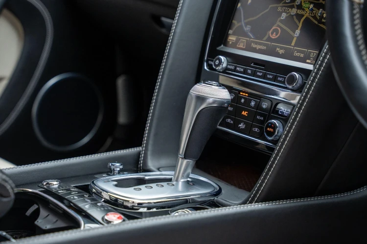 Vehicle Image 30