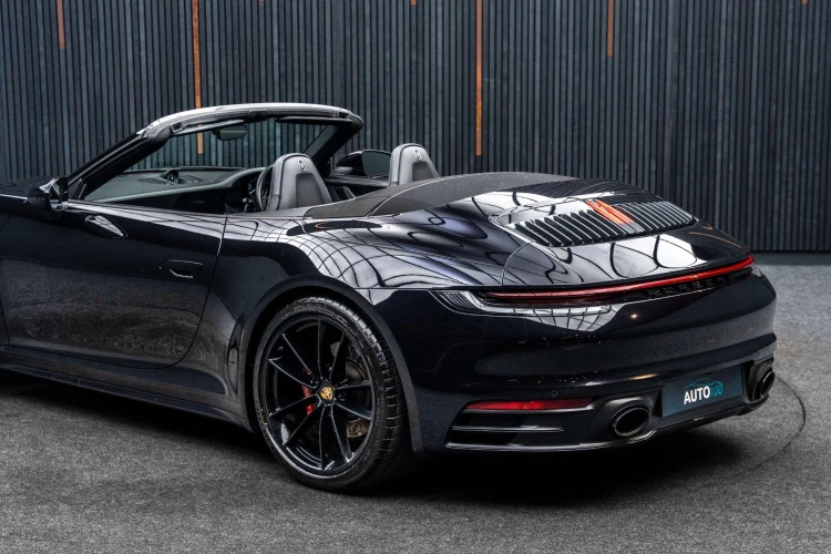 Vehicle Image 21