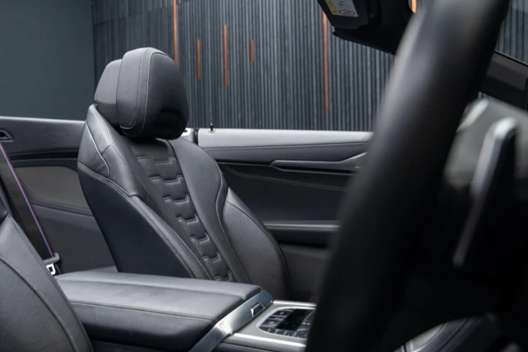 Vehicle Image 35