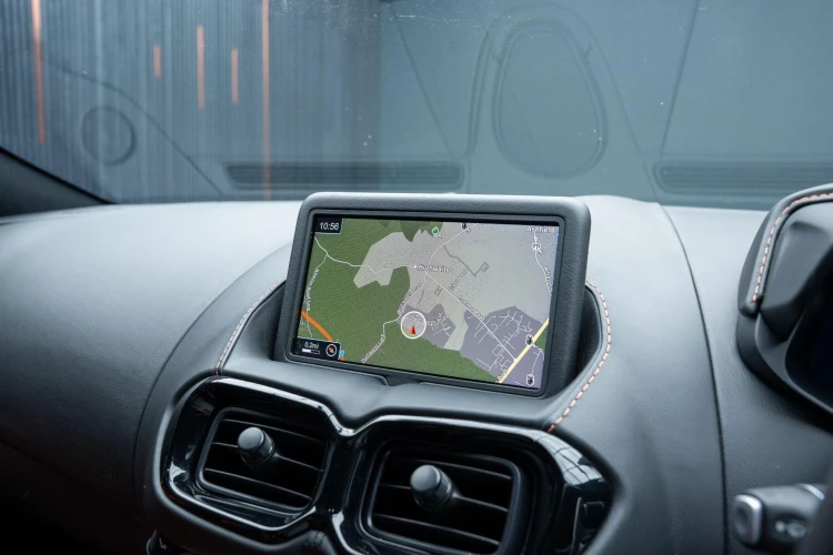 Vehicle Image 8