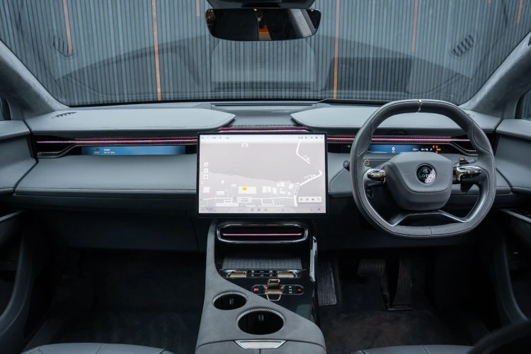 Vehicle Image 39