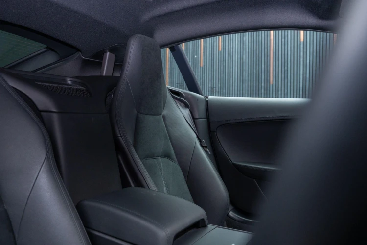 Vehicle Image 14