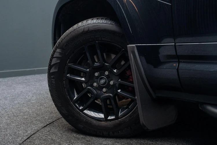 Vehicle Image 13