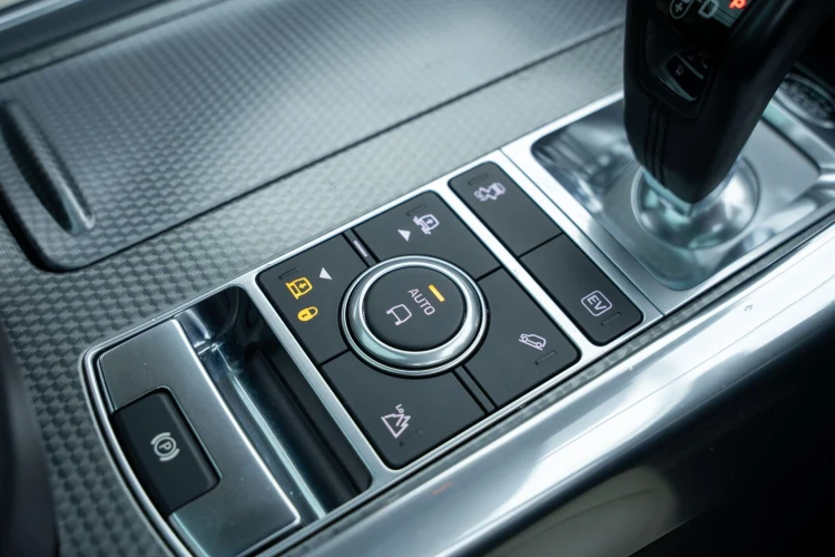 Vehicle Image 30