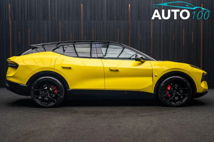 Vehicle Image 13
