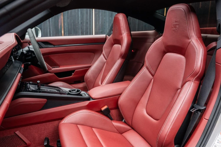 Vehicle Image 36