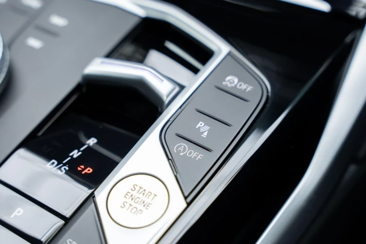 Vehicle Image 30