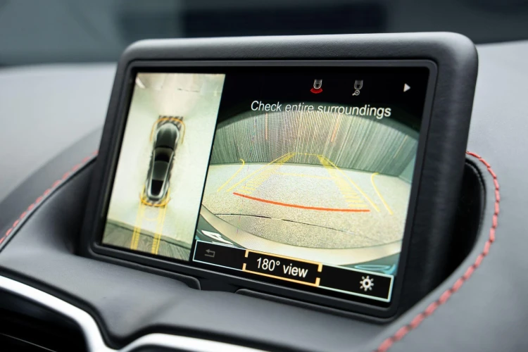 Vehicle Image 4
