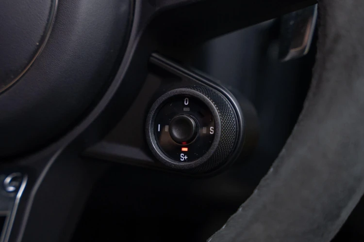 Vehicle Image 40