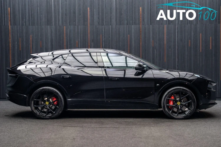 Vehicle Image 9