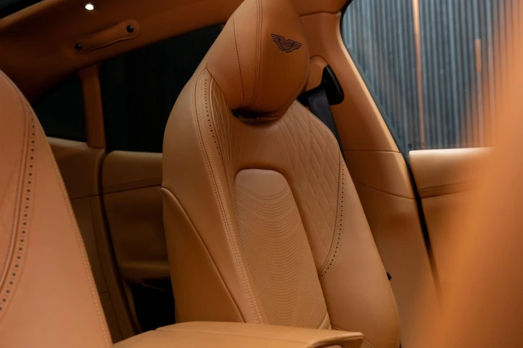 Vehicle Image 39