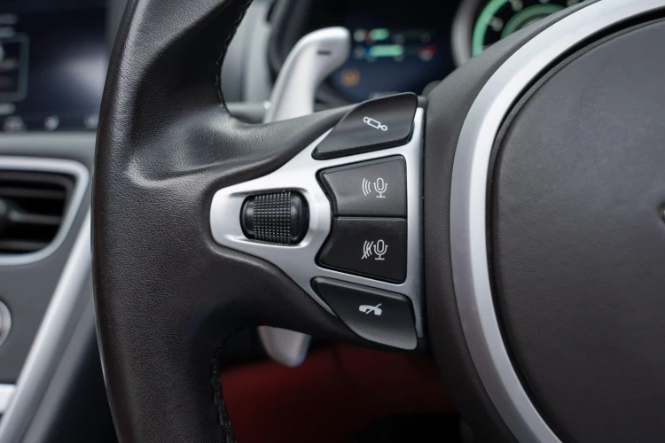 Vehicle Image 22