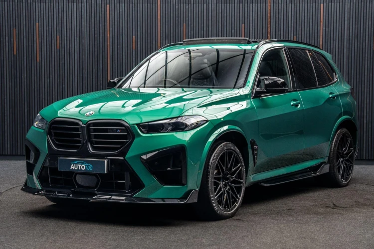 Vehicle Image 5